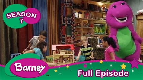 Barney: Me and My Family: A World of Imagination and Learning