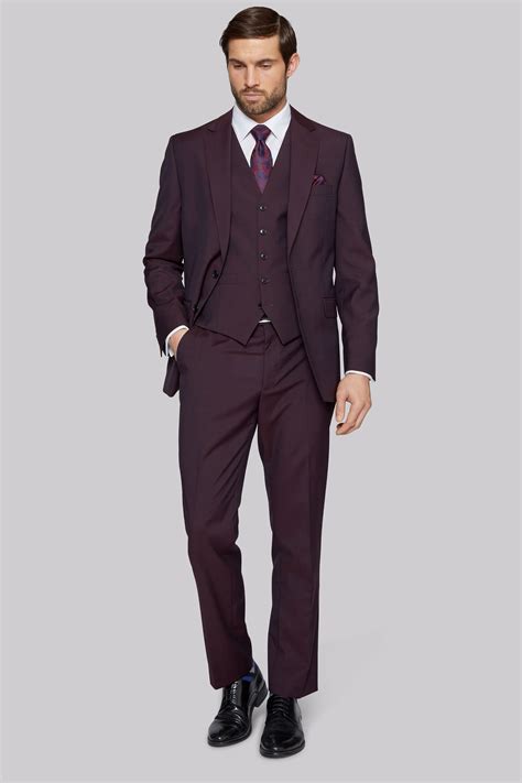 Moss Brothers Dallas Center Iowa: Your Destination for Premium Menswear