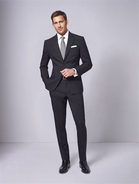 Black Suit Formal Wear: A Guide to Timeless Elegance
