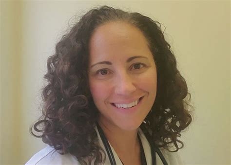 Blanca Hampton MD: A Pioneer in Holistic Medicine