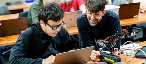Rose-Hulman CSSE 220: The Cornerstone of Software Engineering Education