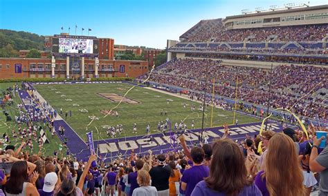 JMU Football Forum: Where Fans Connect and Discuss the Latest News and Rumors