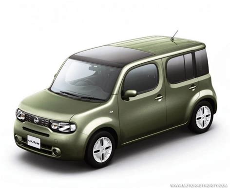Kia Soul versus Nissan Cube: A Battle of Boxy Charm