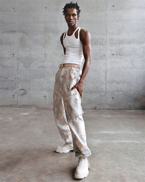 Big Pants, Little Shirt: A Style Guide for the Confident and Comfortable