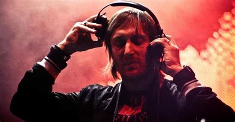 The Most Renowned Disc Jockeys Who Electrify the Music Scene