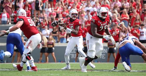 NC State versus Syracuse: A Comprehensive Comparison