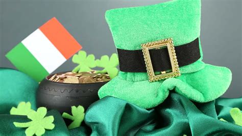 St. Patrick’s Day at the University of Dayton: A Celebration of Irish Heritage and Tradition Keywords Tables