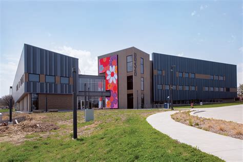 DMACC Urban Campus: A Gateway to Opportunity in Des Moines, Iowa