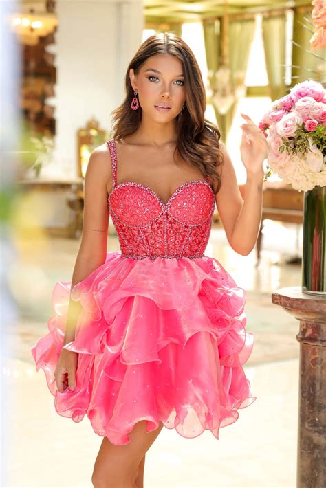 Short Formal Gowns: A Timeless and Versatile Choice