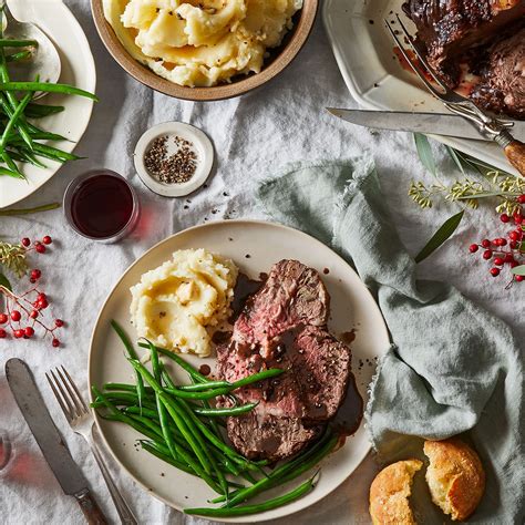 Beef Christmas Dinner Ideas to Elevate Your Festive Feast Prime Rib Standing Rib Roast Beef Bourguignon Irish Stew Slow Cooker Beef Roast Beef Wellington Beef Stroganoff Pan-Seared Ribeye with Roasted Vegetables Health-conscious Beef Options Grilled Flank Steak with Chimichurri Sauce Braised Beef Short Ribs with Cauliflower Mash Creamed Spinach Roasted Brussels Sprouts Mashed Sweet Potatoes with Cinnamon and Marshmallows