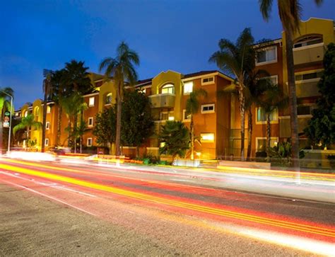 Aztec Corner Apartments: Luxurious Living in the Heart of San Diego