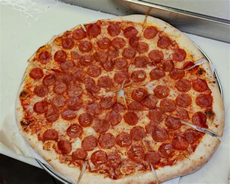 Joyce’s Pizza Denver: A Slice of Denver Delights