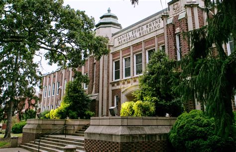 Lenoir-Rhyne University: A Literary Haven at the Heart of Hickory