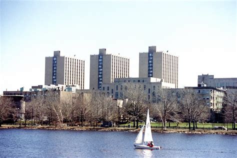 Warren Towers BU: A Landmark in Boston University’s Housing Landscape