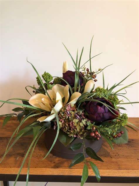 Floral Arrangement for Dining Table: A Visual Symphony for Every Occasion Tables