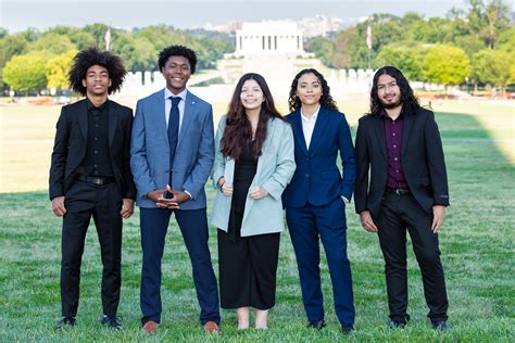 Paid Internships in Washington DC: Access to Career Opportunities