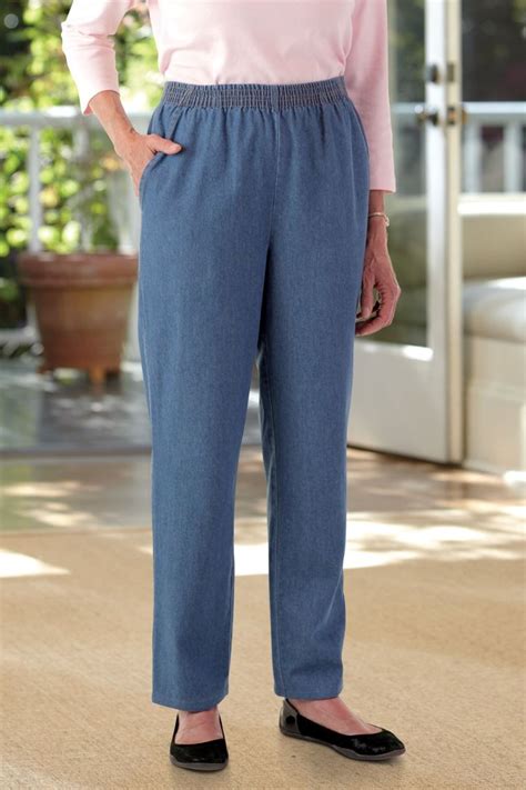 Pull-On Pants for Elderly Women: Comfort, Convenience, and Dignity