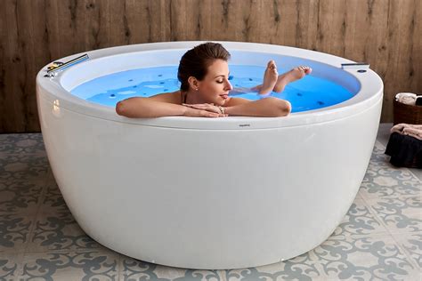 Water Jet Tub: The Ultimate Guide to Relaxation and Rejuvenation