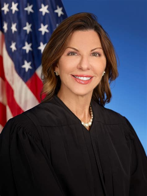 Florida Judge Cater Douglas: A Judicial Rockstar on the Rise A Distinguished Career Marked by Firsts A Commitment to Innovation Groundbreaking Rulings with National Impact A Champion of Social Justice Engaging with the Community Tips and Tricks from Judge Douglas Conclusion Tables: