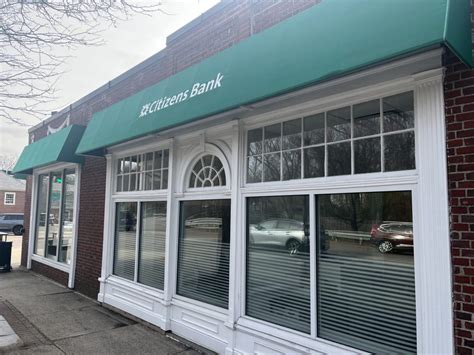 Did Wellesley Bank Go Out of Business?