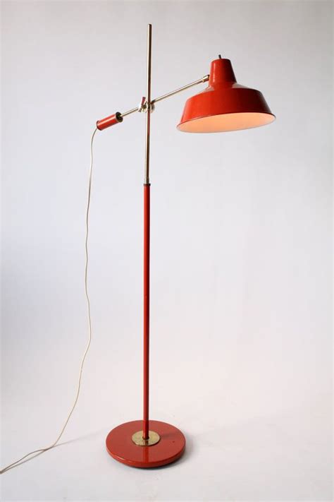 Floor Lamp 70s: Lighting Up the Past and Present