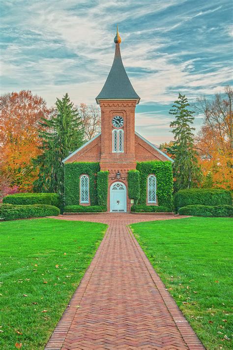 Lee Chapel: A Spiritual Haven at Washington and Lee University