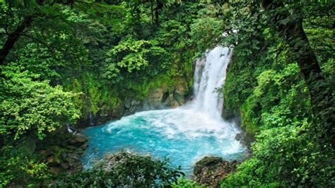 EF Costa Rica: Enchanting Natural Beauty and Cultural Immersion