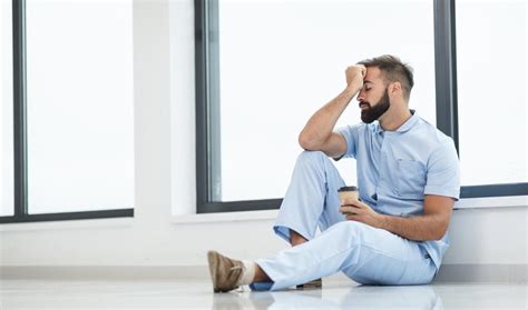 Nurse Bored at Work: Causes, Consequences, and Creative Solutions