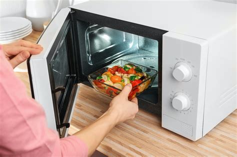 Microwave Safe Dishes: Your Essential Guide to Heating Food Safely and Conveniently