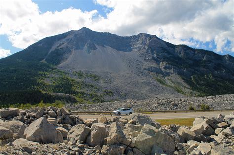 Frank Alberta Glen Rock: Exploring the Vast and Mystical Canadian Landscape