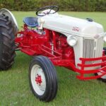 1953 Ford N Series Tractors 8N 9N 2N NAA 600