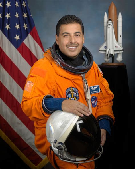 José M. Hernández Education: Inspiring the Next Generation of Space Explorers Key Educational Programs and Initiatives José M. Hernández Foundation Partnerships