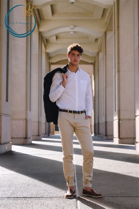 Guys Outfits for Senior Pictures: Capturing Confidence and Style