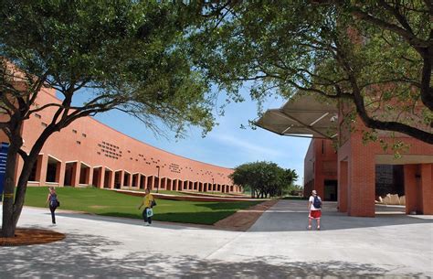 Del Mar West Campus: A Gateway to Higher Education in Southwest Houston