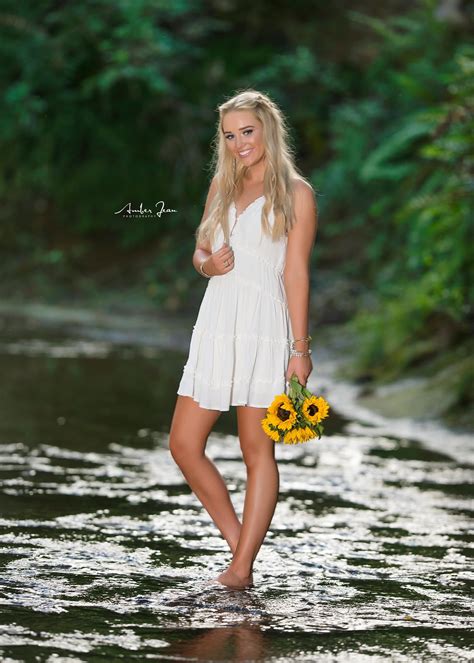 White Senior Picture Dresses: A Guide to Finding the Perfect One