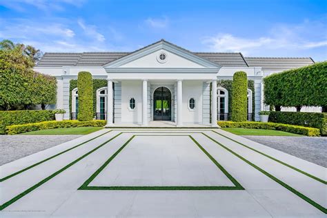 125 Wells Road Palm Beach: A Slice of Paradise in Florida’s Affluent Enclave