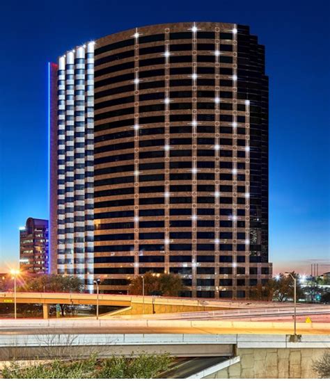 Trinity Towers Dallas: The Pinnacle of City Living