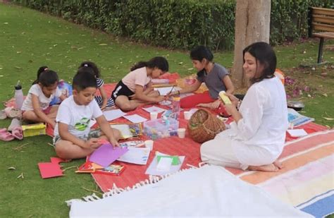 Formative Experiences: Shaping Our Lives from Childhood to Adulthood