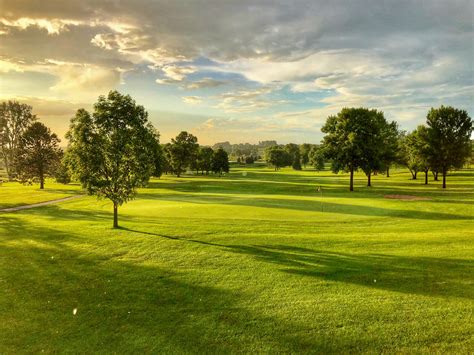 Montgomery National Golf Club: A Haven for Golf Enthusiasts on Rogers Drive, Montgomery, MN