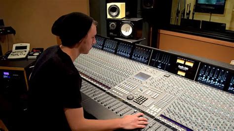 Music Production Majors: Tap into the Heartbeat of Sound