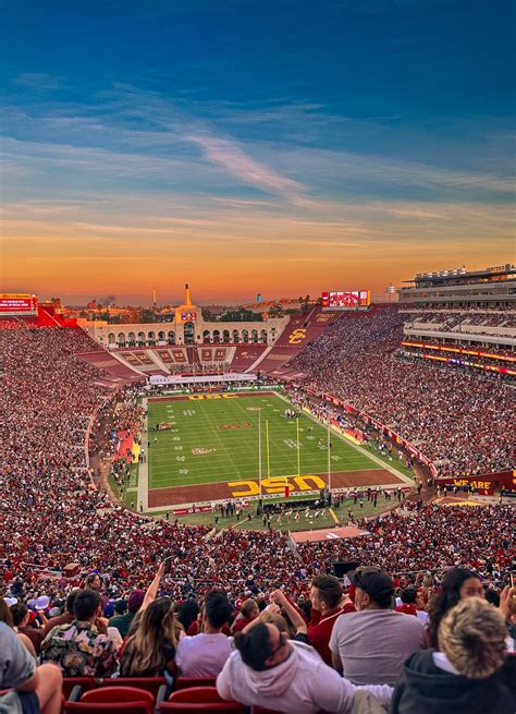 USC vs. UW: A Rivalry for the Ages