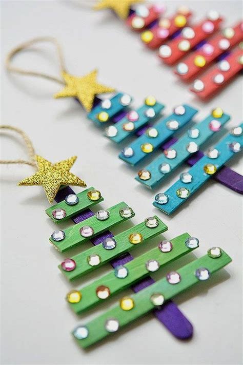 Christmas Tree Decorations to Colour: A Festive and Creative Activity