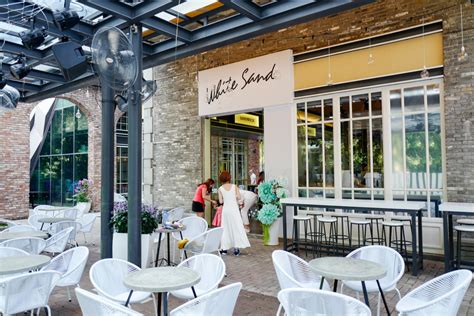 White Sand Cafe: An Oasis of Tranquility and Delectable Delights