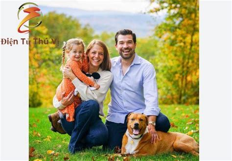 Ali Feller Announces Divorce from Husband Max Silvestri