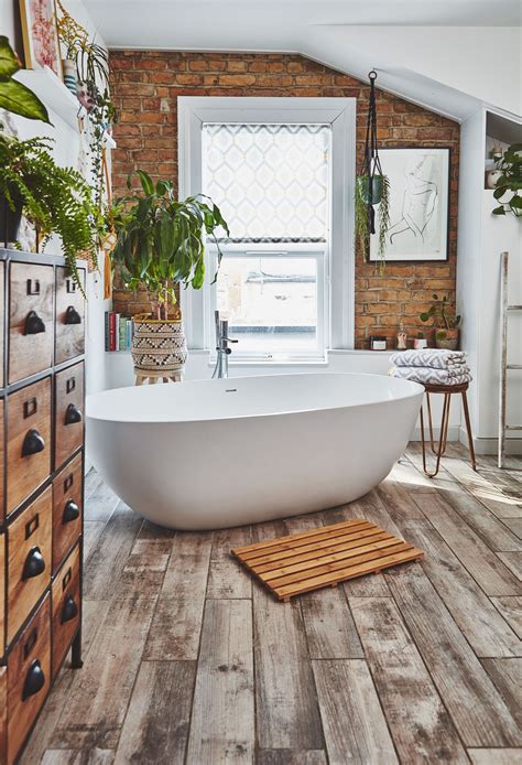 Bowles Hall Bathroom: A Sanctuary of Style and Functionality
