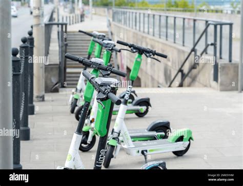 Non-Electric Scooters for Adults: A Green and Efficient Way to Commute Detailed Comparison of Electric and Non-Electric Scooters Statistics on the Growing Popularity of Non-Electric Scooters Innovative Applications for Non-Electric Scooters FAQs about Non-Electric Scooters