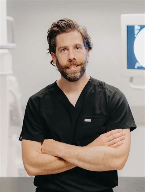 Dr. Craig Best: A Leading Healthcare Provider in Weston, Massachusetts