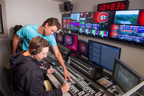 Good Schools for Sports Broadcasting: Equipping the Future Voices of Sports