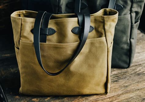 Cool Men’s Tote Bags: A Stylish and Practical Accessory for Everyday Carry