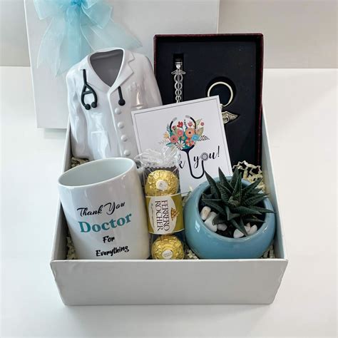 Graduation Presents for Doctors: A Comprehensive Guide